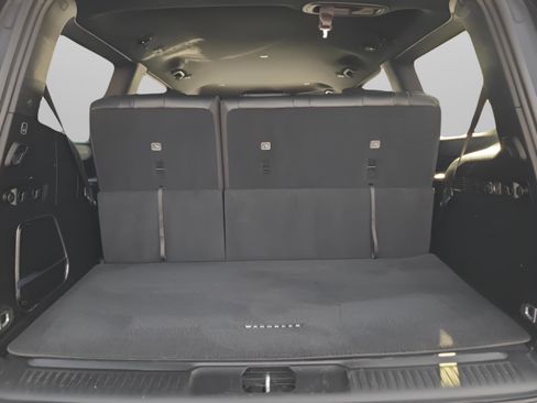 Used 2022 Jeep Wagoneer Series II w/ Rear Seat Video Group 1 image 27