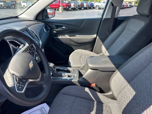 Used 2023 Chevrolet Equinox LT AWD/4WD image 11