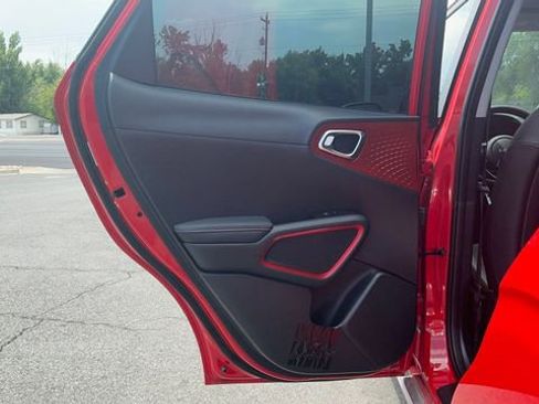 Certified 2025 Kia Soul GT-Line w/ GT-Line Technology Package FWD image 20