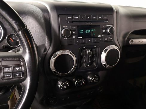 Used 2013 Jeep Wrangler Unlimited Sahara w/ Dual Top Group image 5