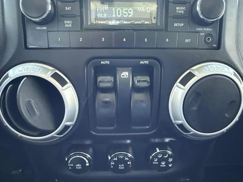 Used 2013 Jeep Wrangler Sahara image 23