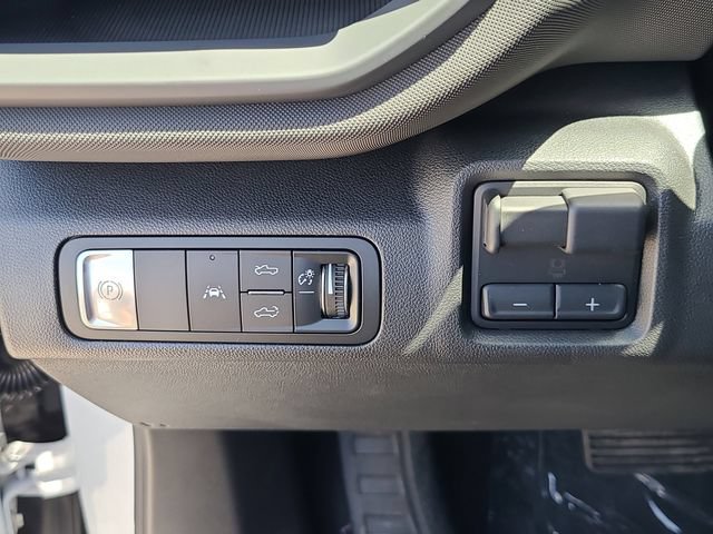 New 2026 Chevrolet Silverado EV LT w/ Plus Package AWD/4WD image 24