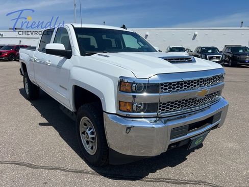Used 2019 Chevrolet Silverado 2500 LT AWD/4WD image 9