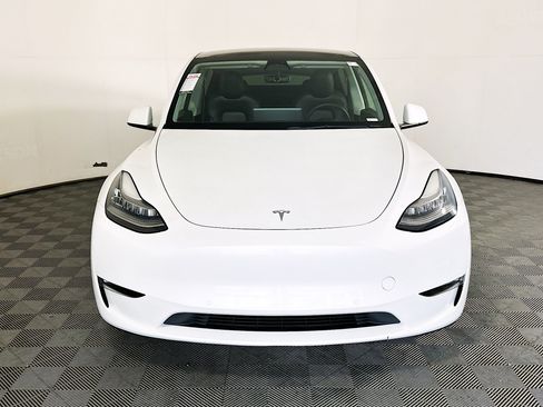 Used 2021 Tesla Model Y 2WD image 8