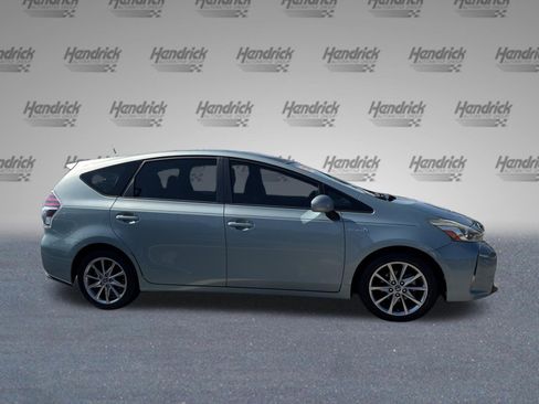 Used 2015 Toyota Prius V Five w/ Advanced Technology Package FWD image 11