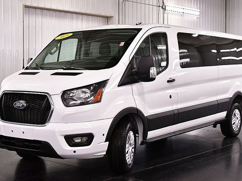 Used 2025 Ford Transit 350 XLT RWD image 3