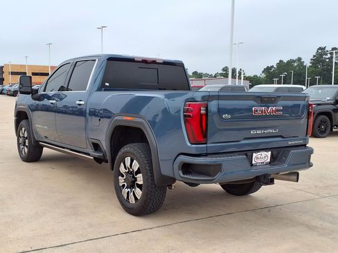 Used 2024 GMC Sierra 2500 Denali w/ Denali Reserve Package AWD/4WD image 2