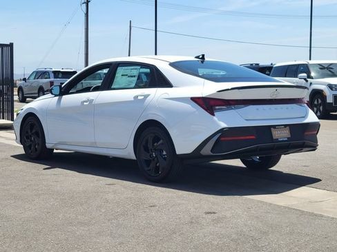 New 2026 Hyundai Elantra SEL Sport FWD image 3