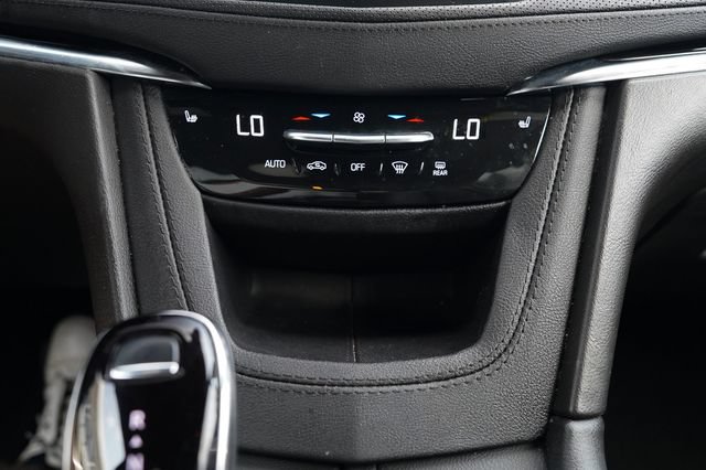 Used 2023 Cadillac XT6 Luxury FWD image 34
