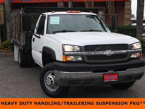 Used 2004 Chevrolet Silverado 3500 W/T image 2