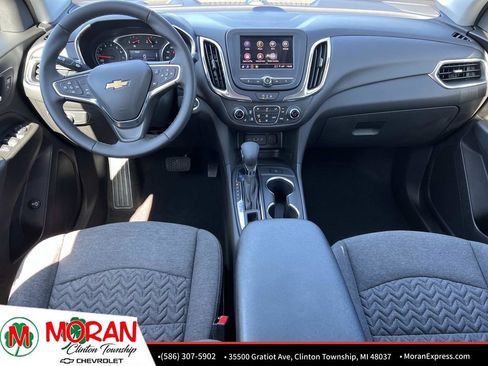 Certified 2024 Chevrolet Equinox LT FWD image 14