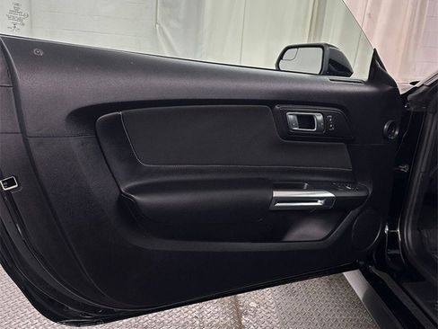 Used 2018 Ford Mustang GT w/ GT Performance Package image 9