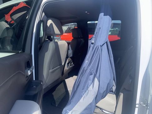 Used 2020 GMC Sierra 1500 SLT image 7