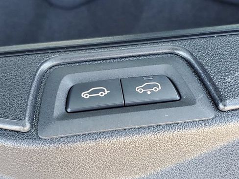Used 2024 BMW X5 xDrive50e AWD/4WD image 40