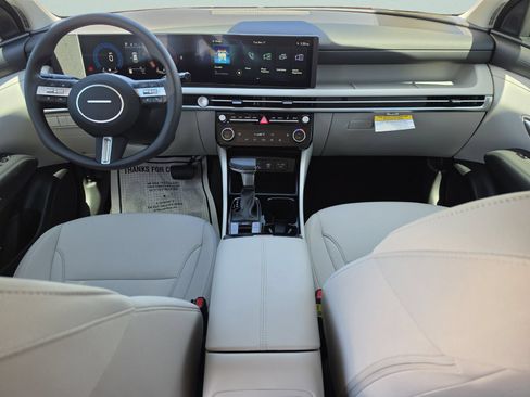 New 2026 Hyundai Tucson SEL FWD image 18