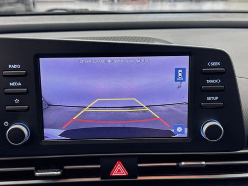 Used 2021 Hyundai Elantra SEL FWD image 23