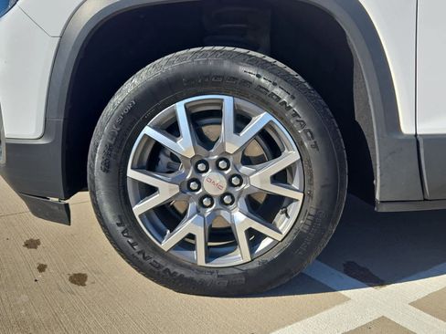 Used 2023 GMC Acadia SLT image 12