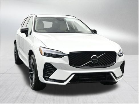 New 2026 Volvo XC60 B5 Ultra w/ Protection Package Premier AWD/4WD image 7