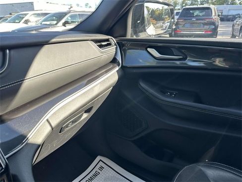 Certified 2023 Jeep Grand Cherokee Altitude image 35