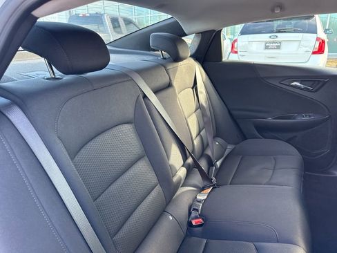 Used 2024 Chevrolet Malibu LT image 24