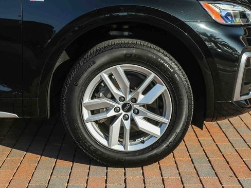 Certified 2023 Audi Q5 2.0T Premium w/ Convenience Package image 13