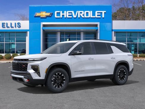 New 2026 Chevrolet Traverse Z71 w/ Enhanced Driving Package image 3