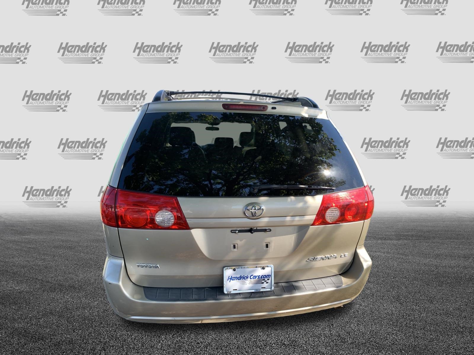 Used 2008 Toyota Sienna LE FWD image 9