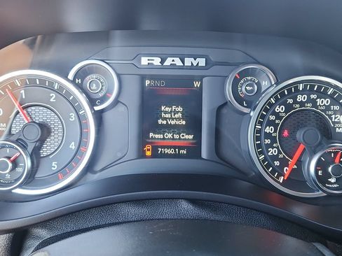 Used 2024 RAM 3500 Tradesman w/ Chrome Appearance Group AWD/4WD image 14