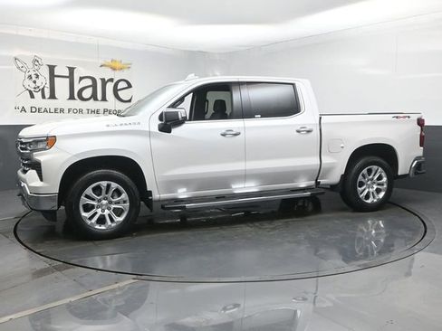 Used 2023 Chevrolet Silverado 1500 LTZ w/ LTZ Premium Package AWD/4WD image 31