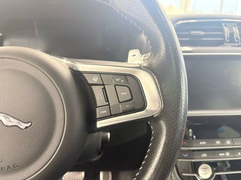 Used 2020 Jaguar F-PACE SVR AWD/4WD image 20