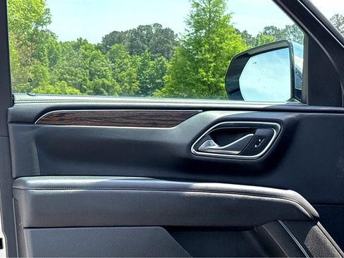 Used 2024 Chevrolet Tahoe Premier image 8