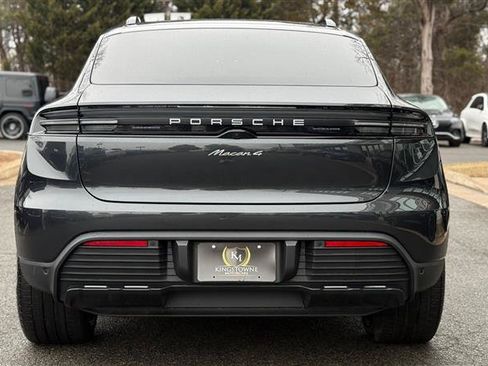 Used 2024 Porsche Macan 4 Electric AWD/4WD image 5