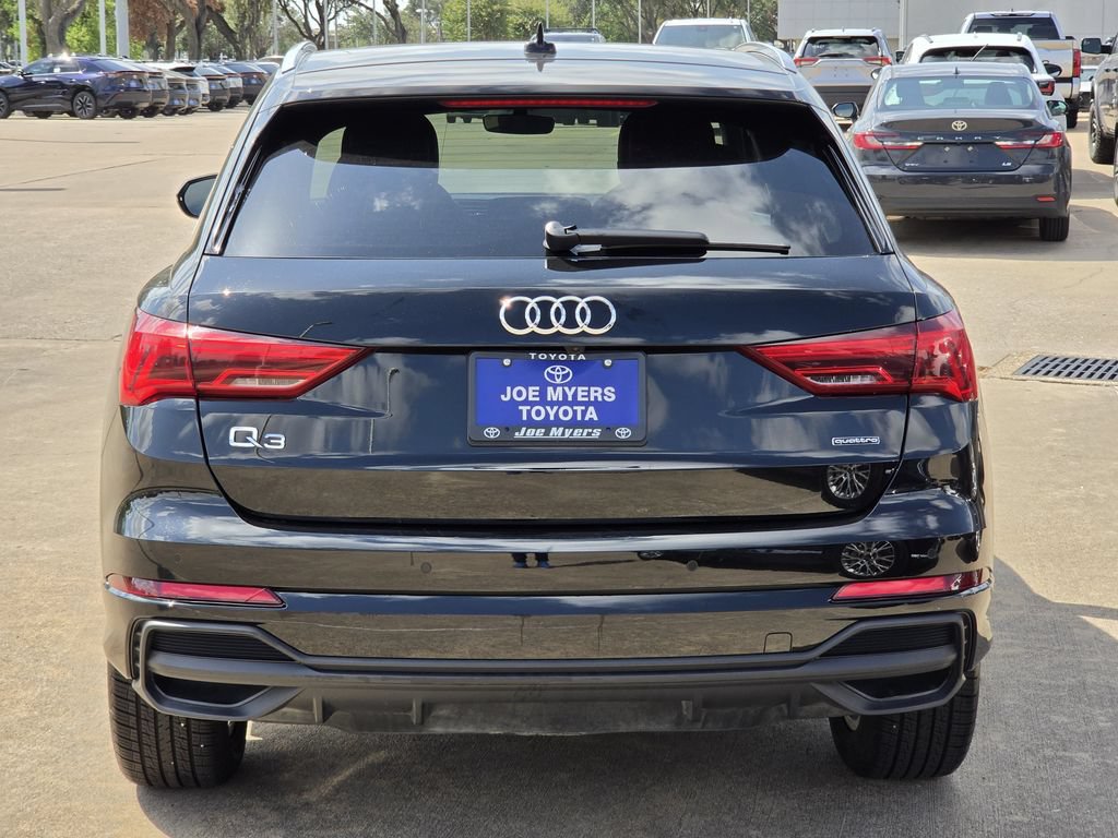 Used 2025 Audi Q3 2.0T Premium AWD/4WD image 8