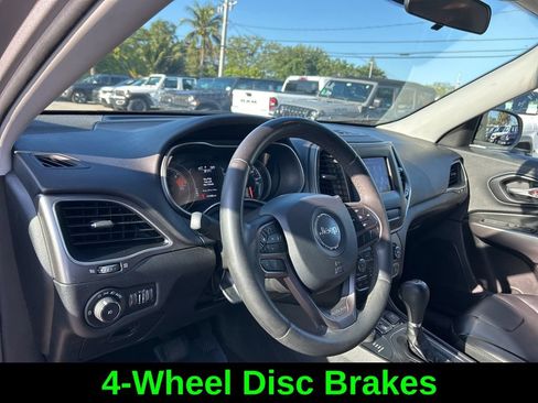 Used 2020 Jeep Cherokee Latitude Plus AWD/4WD image 12