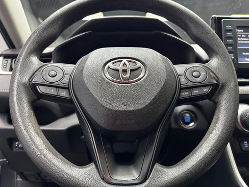 Used 2019 Toyota RAV4 XLE image 21