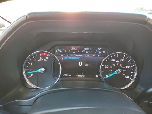 Used 2022 Ford F450 Platinum w/ FX4 Off-Road Package image 15