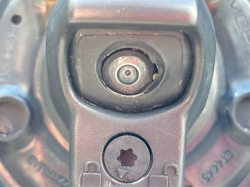 Used 2021 Jeep Wrangler Sport image 15