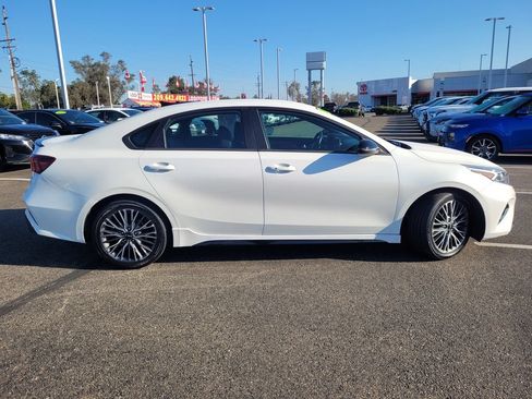 Used 2024 Kia Forte GT-Line FWD image 3