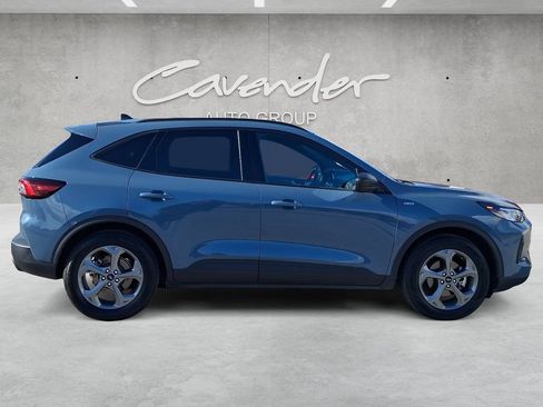 Used 2025 Ford Escape ST-Line FWD image 17