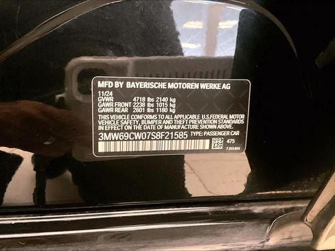 Used 2025 BMW 330i Sedan w/ Premium Package RWD image 30