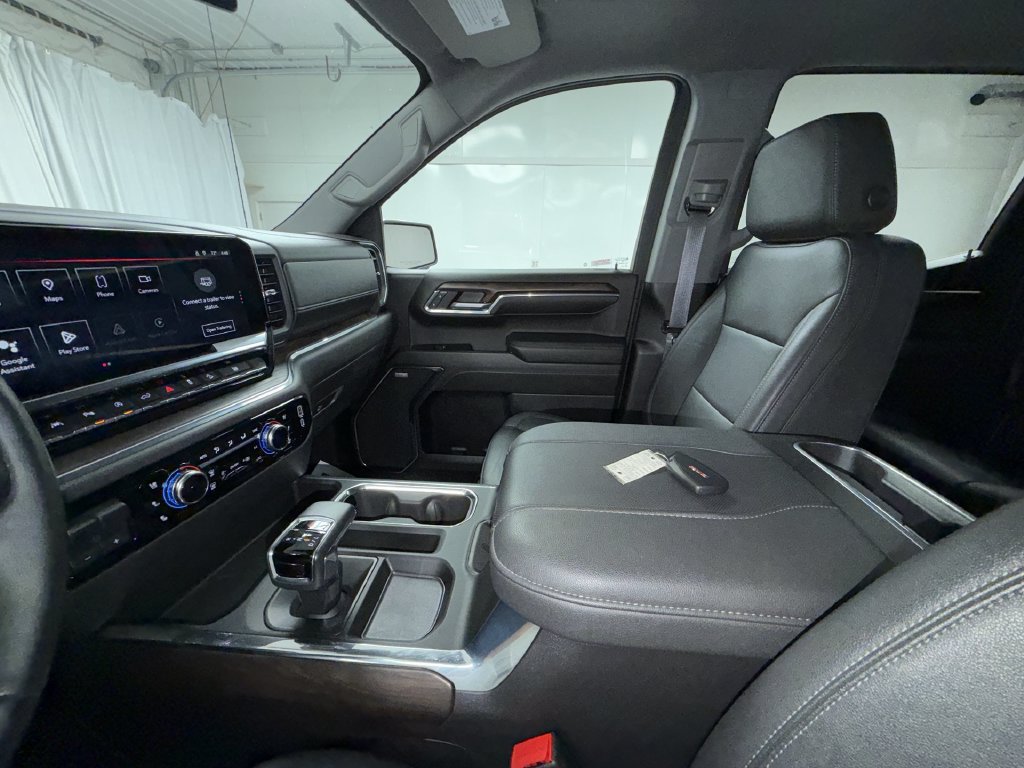 Used 2024 GMC Sierra 1500 SLT w/ SLT Premium Plus Package AWD/4WD image 25