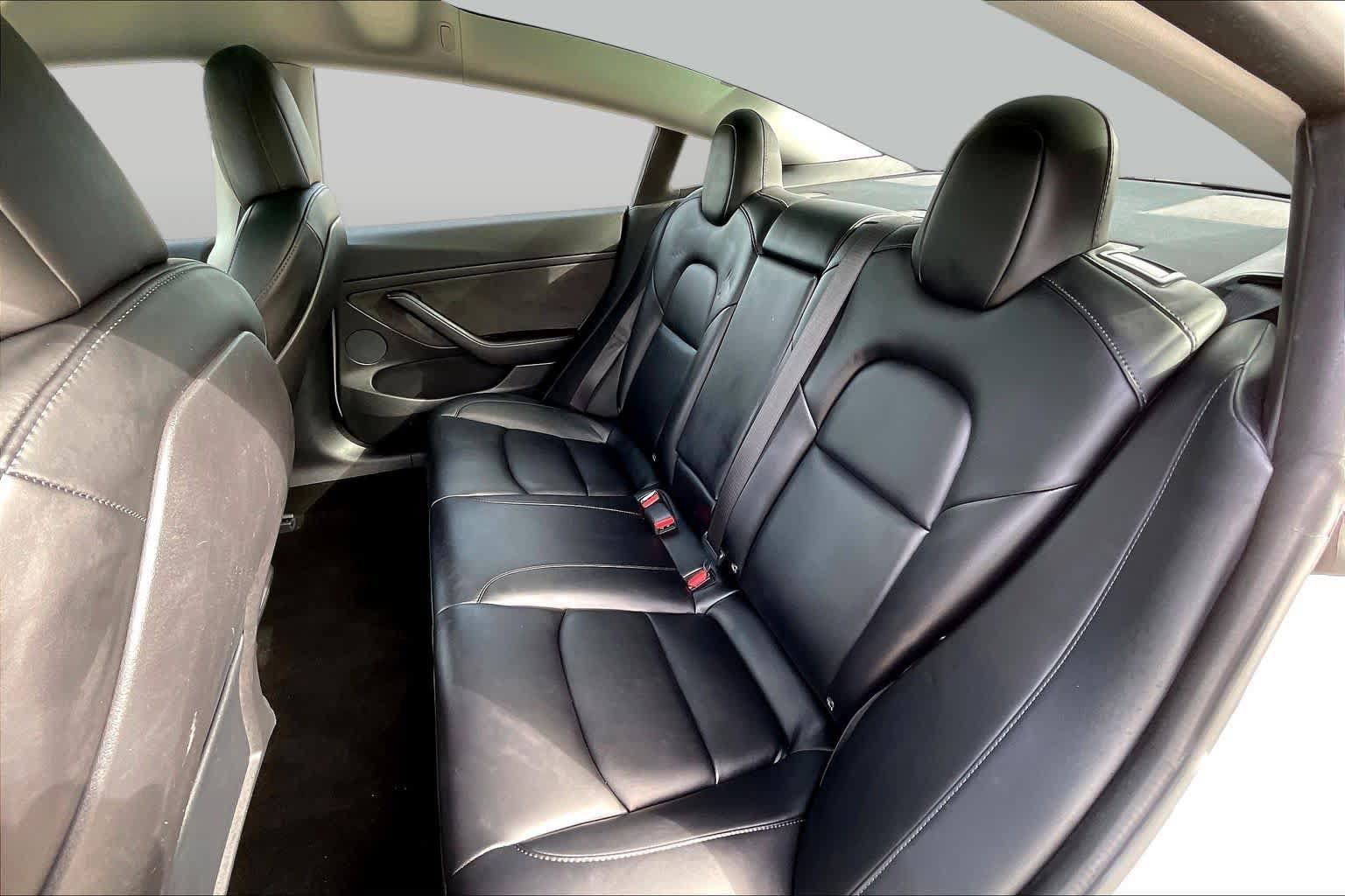 Used 2021 Tesla Model 3 Standard Range Plus RWD image 19