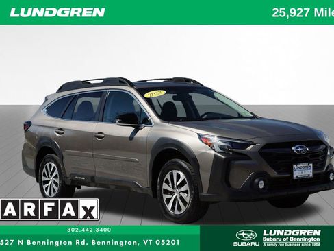 Used 2023 Subaru Outback Premium AWD/4WD image 1