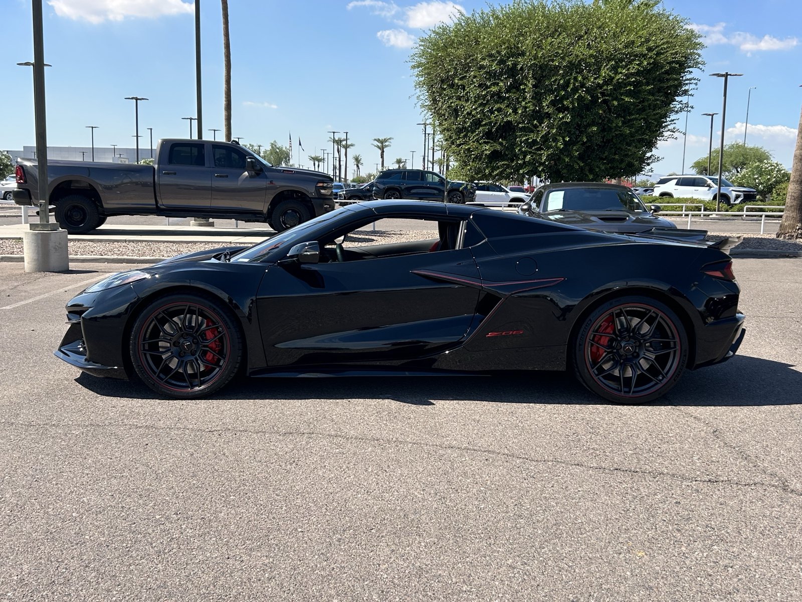 Used 2025 Chevrolet Corvette Z06 w/ Battery Protection Package RWD image 2