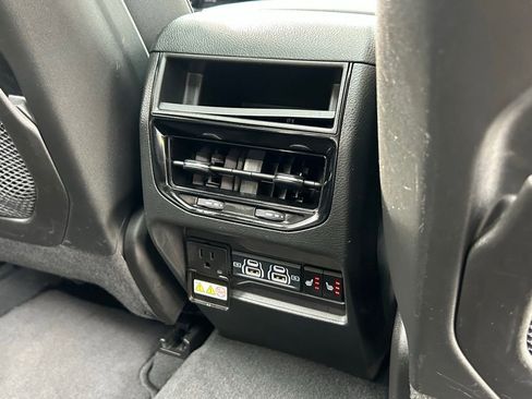 Certified 2024 Jeep Grand Cherokee Limited w/ Black Appearance Package image 41