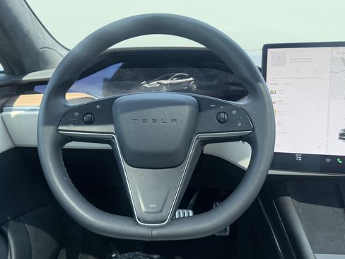 Used 2023 Tesla Model S AWD/4WD image 48