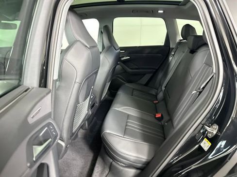 Used 2025 Audi Q6 e-tron Premium Plus image 25