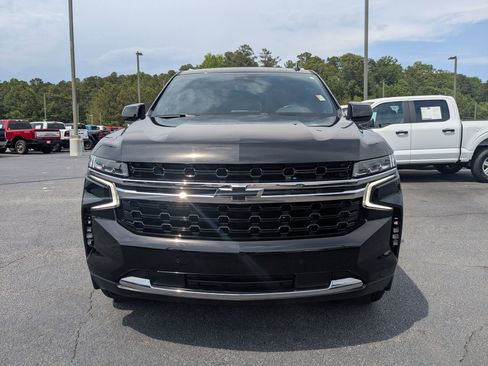 Used 2024 Chevrolet Tahoe LS RWD image 2