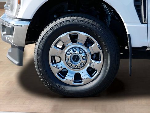 Used 2024 Ford F250 Lariat w/ Lariat Ultimate Package AWD/4WD image 9