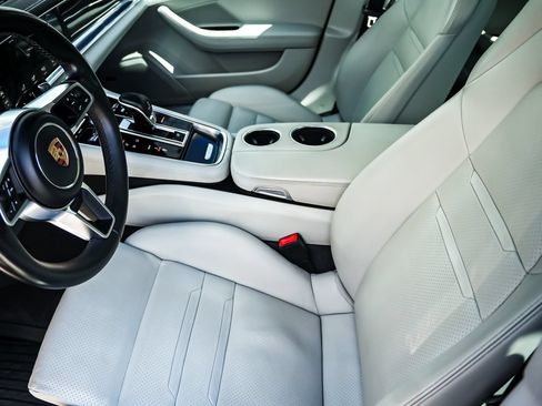 Used 2017 Porsche Panamera Turbo AWD/4WD image 16